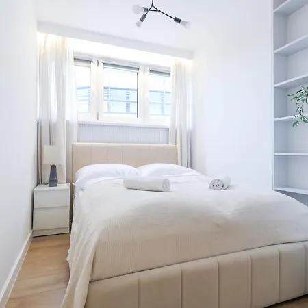 Prime Center Point Apartman *